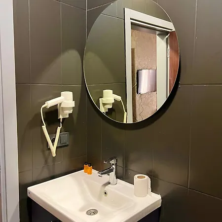 Guenesli Hotell 2*